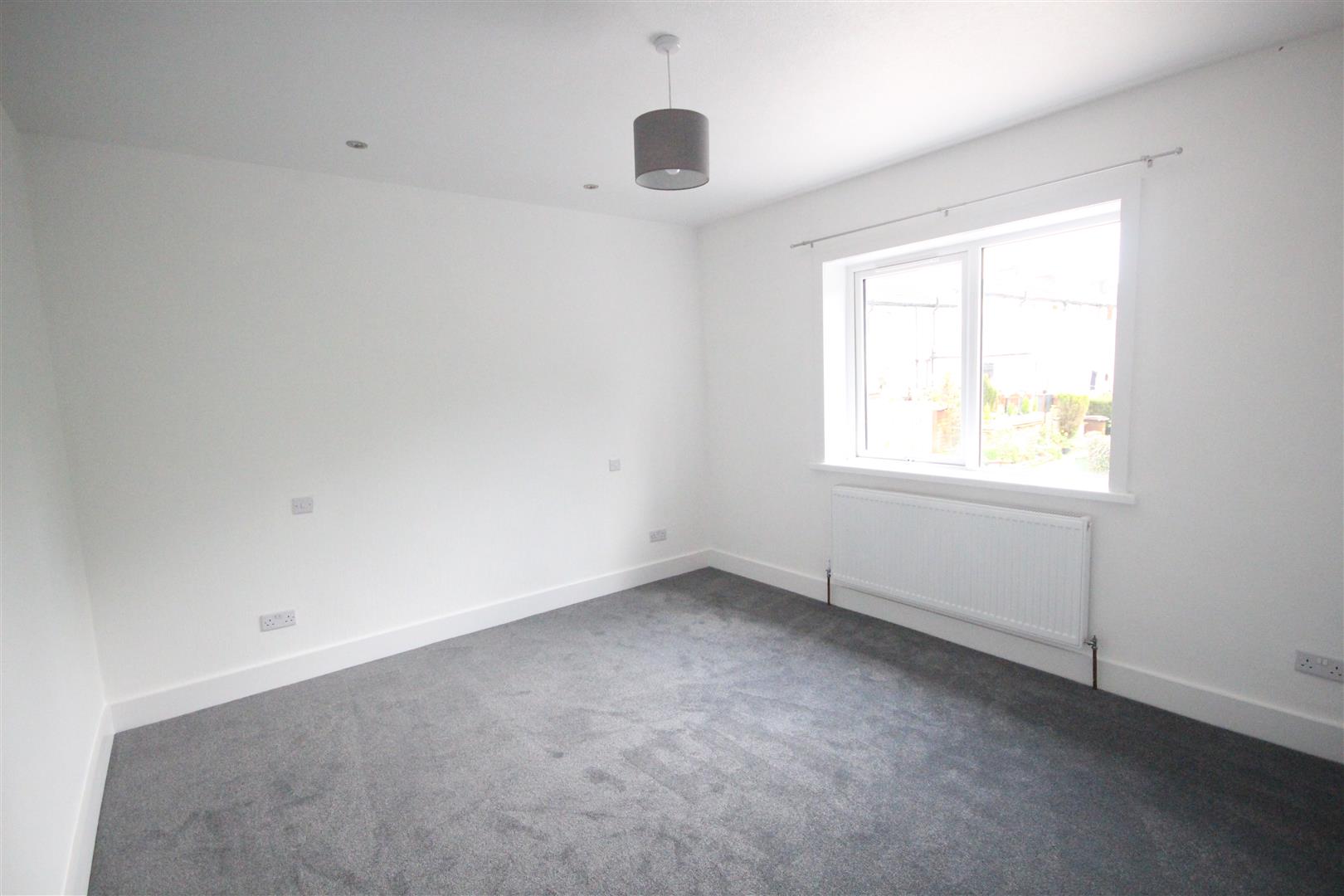 2 bedroom semi-detached house Let Agreed in Brierfield - IMG_7273.jpg